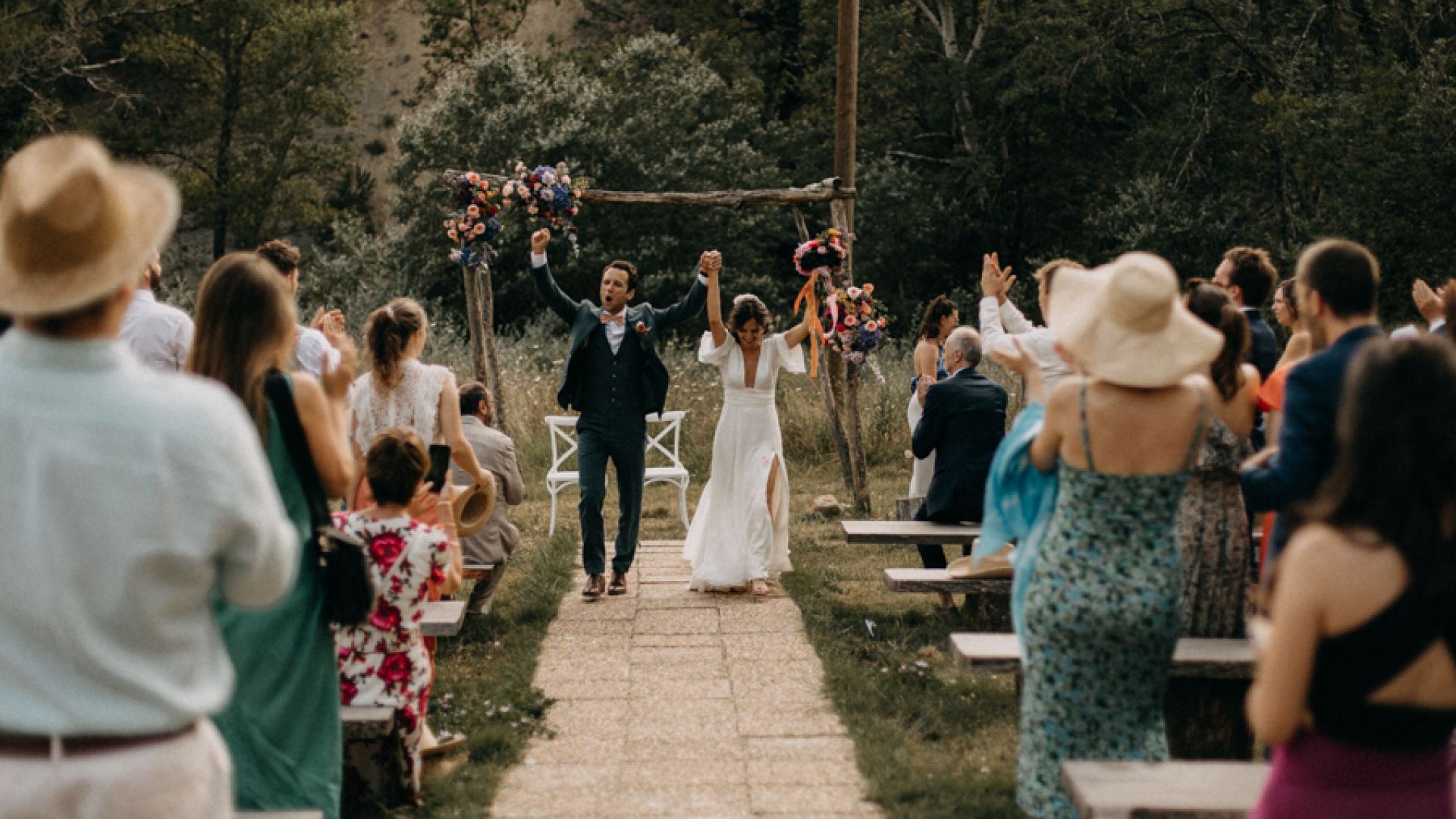 ESTHER & ETIENNE